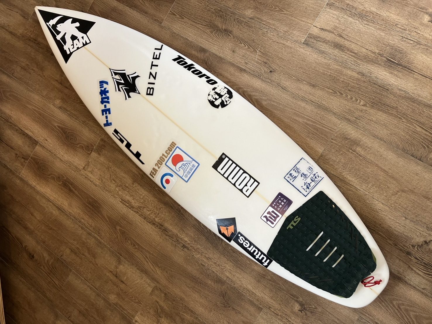 オリンピアン4名のサーフボードが出品！ 環境支援チャリティー
